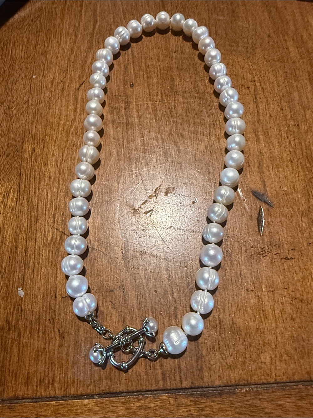 Chic cultured pearl necklace with stunning clasp!